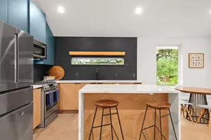 2416 E 10th St, Austin, TX 78702 - Photo 13