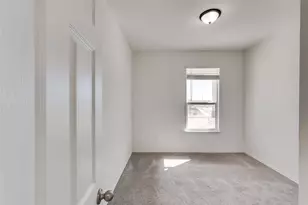 101 Auburn St, Kyle, TX 78640 - Photo 17