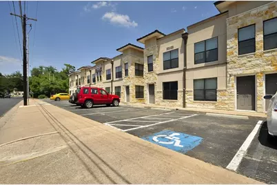 711 W 32nd Street #108, Austin, TX 78705 - Photo 3