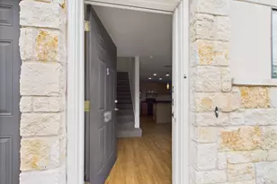 711 W 32nd St, Austin, TX 78705 - Photo 3