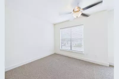 711 W 32nd Street #108, Austin, TX 78705 - Photo 17