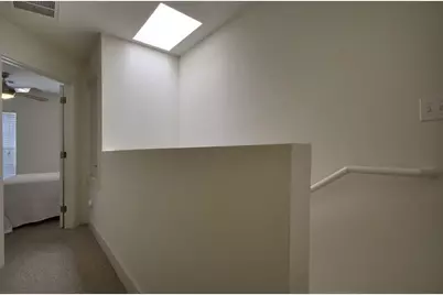 711 W 32nd Street #108, Austin, TX 78705 - Photo 19