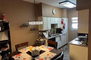 106 E 30th St, Austin, TX 78705 - Photo 5