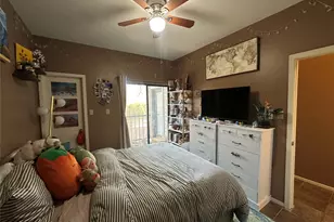 106 E 30th St, Austin, TX 78705 - Photo 21