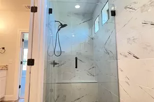 104 Creek Point Dr, Georgetown, TX 78628 - Photo 9