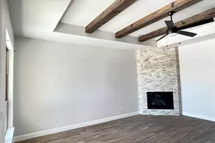 104 Creek Point Dr, Georgetown, TX 78628 - Photo 3