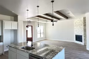 104 Creek Point Dr, Georgetown, TX 78628 - Photo 11