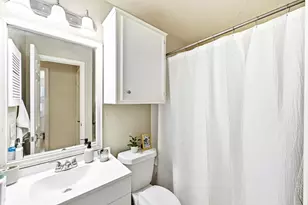 2706 Salado St, Austin, TX 78705 - Photo 15