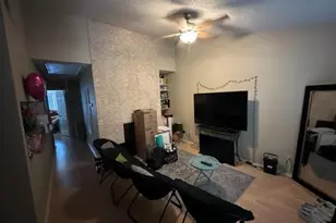 2706 Salado St, Austin, TX 78705 - Photo 5