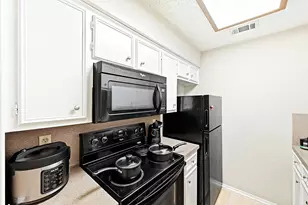 2706 Salado St, Austin, TX 78705 - Photo 9