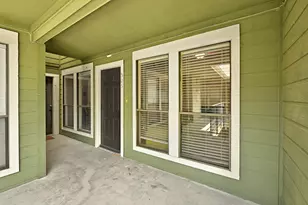 2706 Salado St, Austin, TX 78705 - Photo 21