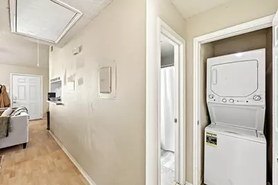 2706 Salado Street #305, Austin, TX 78705 - Photo 11