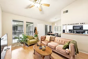 2706 Salado St, Austin, TX 78705 - Photo 3