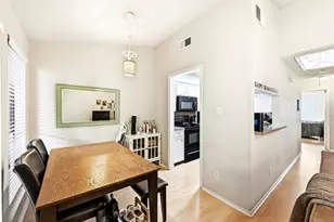 2706 Salado St, Austin, TX 78705 - Photo 5