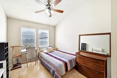 2706 Salado Street #305, Austin, TX 78705 - Photo 17