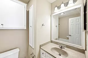 2706 Salado St, Austin, TX 78705 - Photo 19