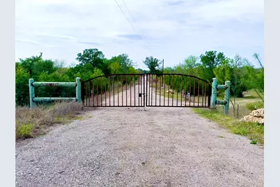 9024 Lockwood Springs Road, Manor, TX 78653 - Photo 3