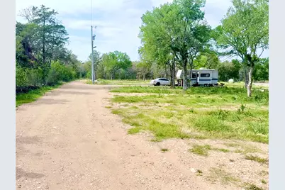 9024 Lockwood Springs Road, Manor, TX 78653 - Photo 5