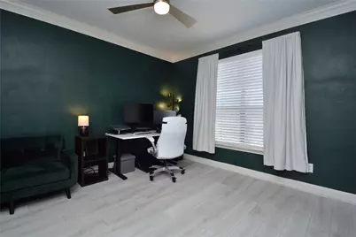 7701 Rialto Boulevard #124, Austin, TX 78735 - Photo 11