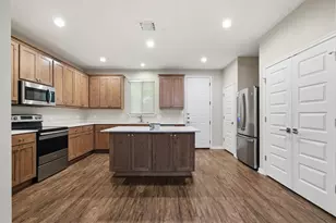 179 S Holly St, Georgetown, TX 78626 - Photo 7