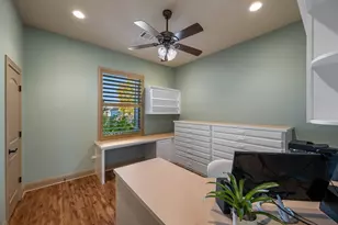 204 Overlook Ct, Georgetown, TX 78628 - Photo 19