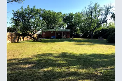 241 E Jackson Street, Bartlett, TX 76511 - Photo 5