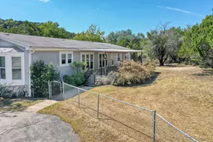 21405 Cherry Hollow Cove, Leander, TX 78641 - Photo 5