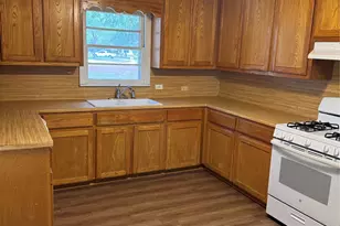 509 Whitehead St, Smithville, TX 78957 - Photo 7