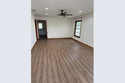 509 Whitehead Street, Smithville, TX 78957 - Photo 5