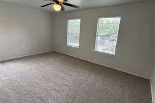 5504 Steven Creek Way, Austin, TX 78721 - Photo 13