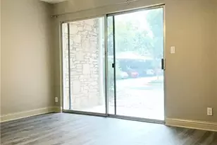 500 E Riverside Dr, Austin, TX 78704 - Photo 9