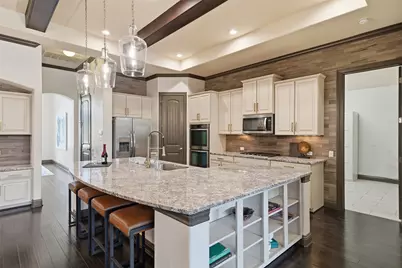 8729 Vantage Point Drive, Austin, TX 78737 - Photo 15