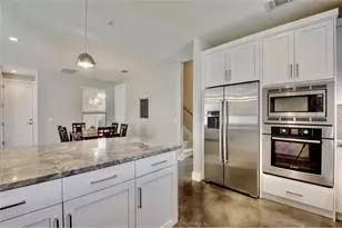 701 E 49th St, Austin, TX 78751 - Photo 5