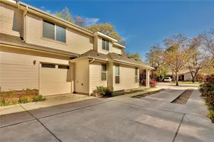 701 E 49th St, Austin, TX 78751 - Photo 23