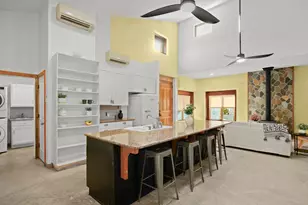 913 Taulbee Ln, Austin, TX 78757 - Photo 3