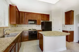 1821 Village Oak Ct, Austin, TX 78704 - Photo 3