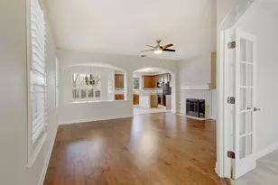 1821 Village Oak Ct, Austin, TX 78704 - Photo 7