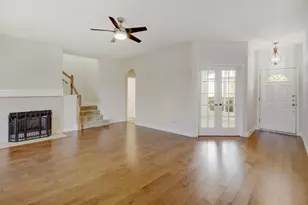 1821 Village Oak Ct, Austin, TX 78704 - Photo 9