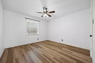 8100 Dunn St, Austin, TX 78745 - Photo 17