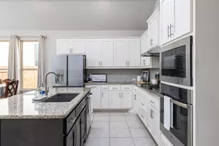 175 Bonham Cv, Dripping Springs, TX 78620 - Photo 5