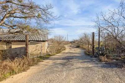 4975 E Highway 71 Highway E, Del Valle, TX 78617 - Photo 1