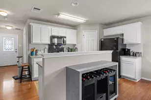 1602 Big Thicket Dr, Cedar Park, TX 78613 - Photo 9