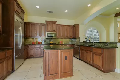 11617 Red Oak Valley Lane, Austin, TX 78732 - Photo 9