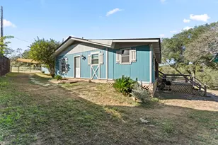 1327 Lakeshore Dr, Spicewood, TX 78669 - Photo 3