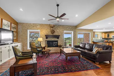 404 Skyline Road, Georgetown, TX 78628 - Photo 13