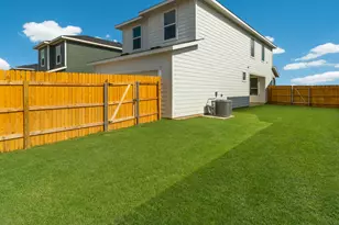 216 Constanza Trl, Bastrop, TX 78602 - Photo 15