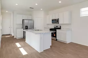 216 Constanza Trl, Bastrop, TX 78602 - Photo 5