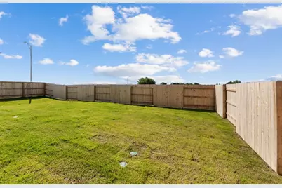 501 Madelines Meadow Lane, Georgetown, TX 78626 - Photo 17