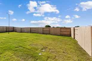 501 Madelines Mdw Ln, Georgetown, TX 78626 - Photo 17