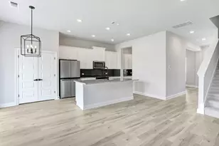 118 Periwinkle Ln, Bastrop, TX 78602 - Photo 3